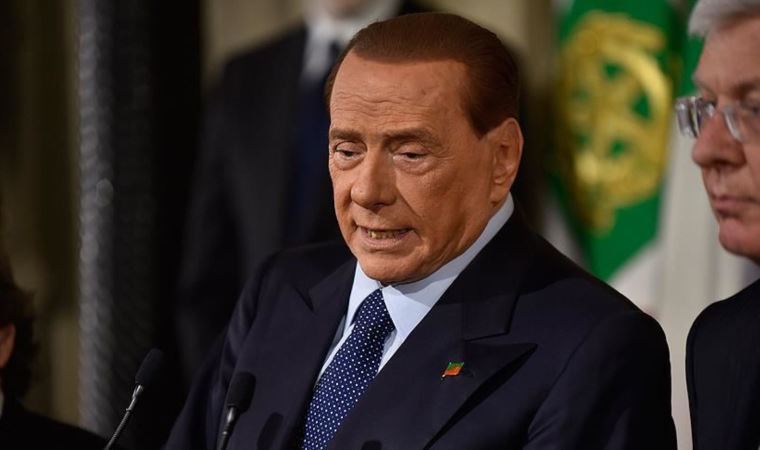 Eski İtalya Başbakanı Silvio Berlusconi hastaneye kaldırıldı