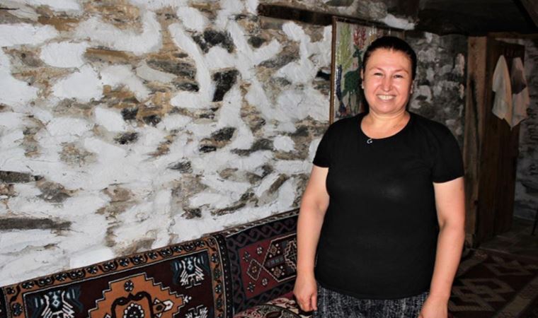 'Hayalet köy'de yaşayan kadın anneannesinden kalma taş evi butik otele dönüştürdü