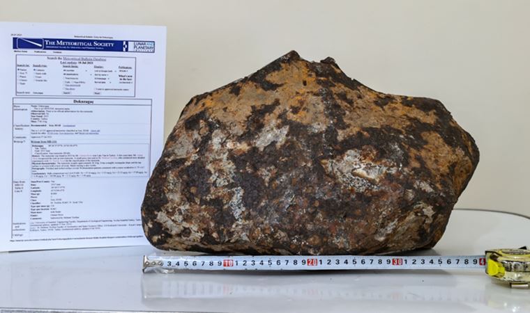 Van'da bulunan göktaşı 'Doğuzağaç' adıyla Uluslararası Meteorit Veri Bülteni'ne işlendi