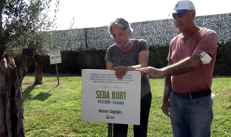 Öldürülen kızının adını taşıyan tabelayı yeniden çaktı: Canımızı aldınız anımıza dokunmayın