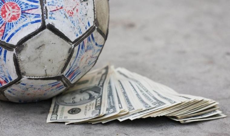 Futbolda transfere 10 yılda 48,5 milyar dolar harcandı