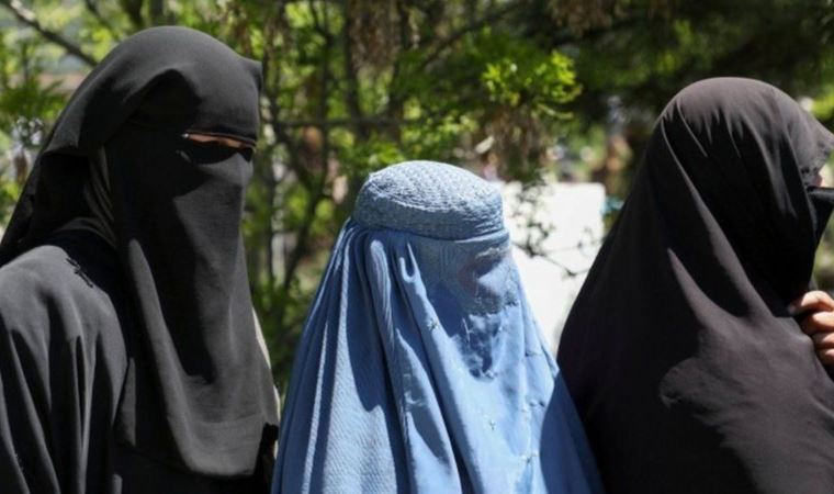 Taliban açıkladı: Erkek hocalardan ders yok, karma eğitim olmayacak