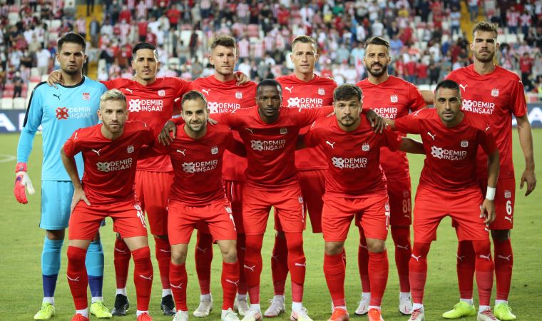 Sivasspor'un, Dinamo Batumi ile oynayacağı maçın kamp kadrosu açıklandı