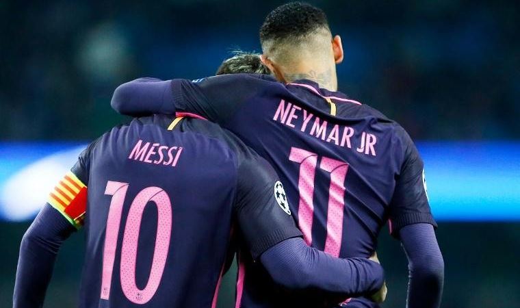 Neymar'dan kafa karıştıran Messi paylaşımı