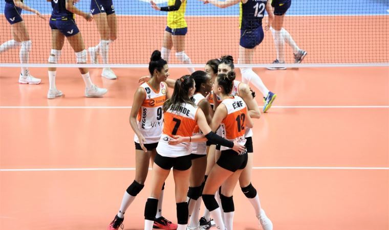 Eczacıbaşı Kadın Voleybol Takımı yeni sezon hazırlıklarına başladı