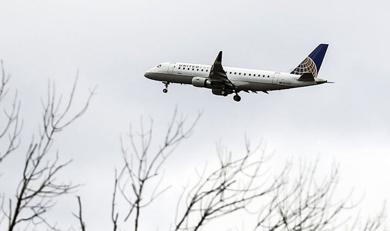 United Airlines aşı olmayanları işten çıkaracak