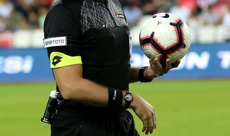 UEFA, Cüneyt Çakır ve Halis Özkahya'yı görevlendirdi