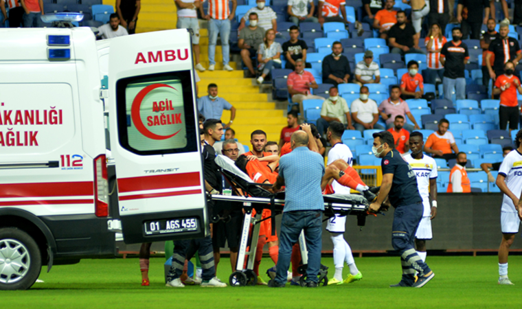 Adanasporlu Berkan Fırat'ın ayağı kırıldı