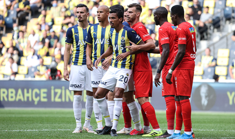 Fenerbahçe, Sivasspor ile yenişemedi! 1-1