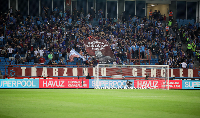 Trabzonspor'da Abdülkadir Ömür ve İsmail Köybaşı, oyundan çıkarken ıslıklandı