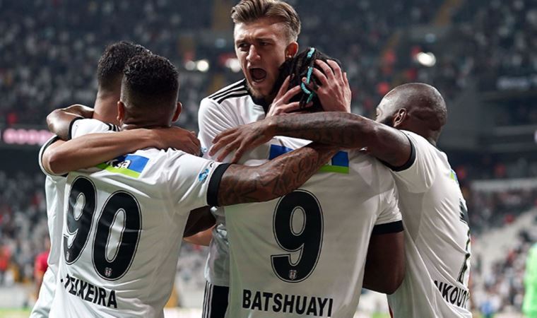 Beşiktaş'ın Adana Demirspor ile yapacağı maçın kamp kadrosu belli oldu