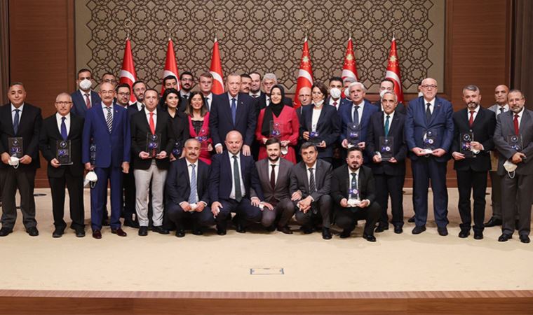 Saray'ın medya ödülleri törenini yapan organizatörden itiraf gibi açıklama