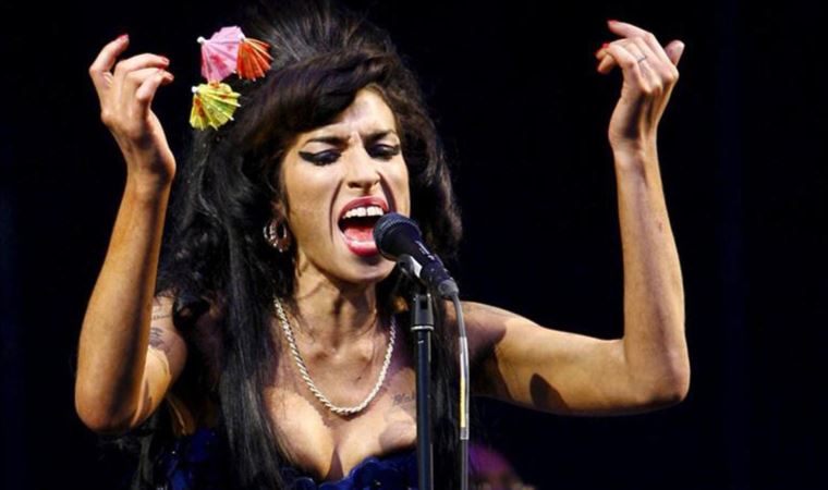 Amy Winehouse’un eşyaları açık artırmaya çıkıyor