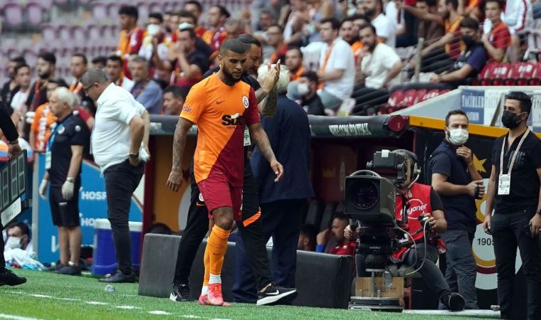 Sosyal medya Galatasaraylı Yedlin'i yerden yere vurdu