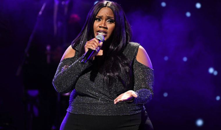 Ünlü şarkıcı Kelly Price koronavirüs nedeniyle yaşamını yitirdi