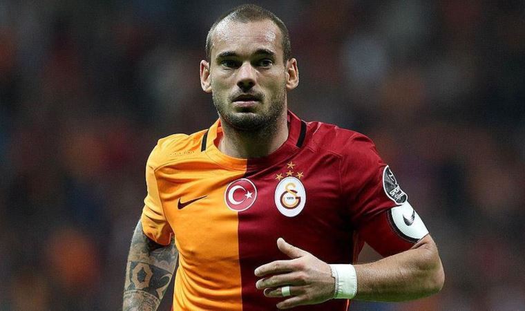 Alex Ferguson'dan Wesley Sneijder açıklaması