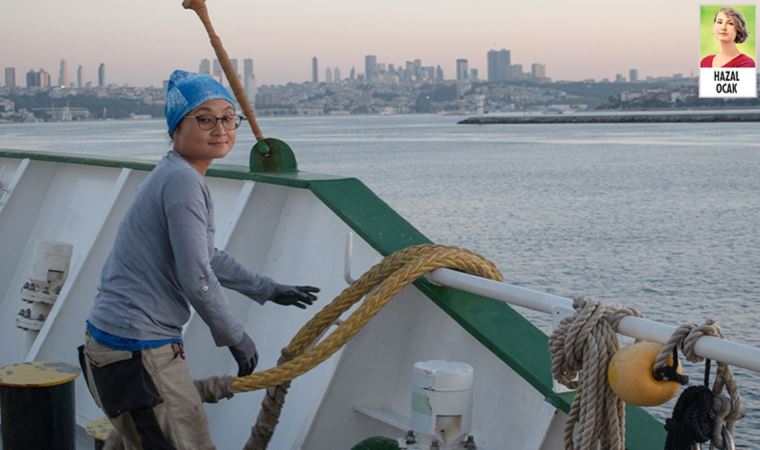 Greenpeace’in buzul kıran gemisi Marmara İçin İstanbul’da