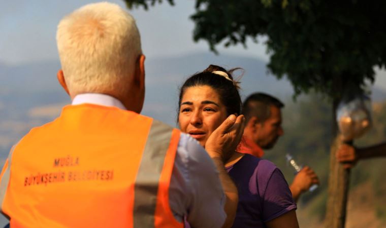 Muğla'da yangından zarar gören yurttaşların faturalarını belediye ödedi