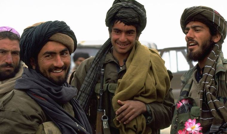 Afganistan: Taliban, IŞİD ve El Kaide nasıl ayrışıyor, aralarında ne farklar var?