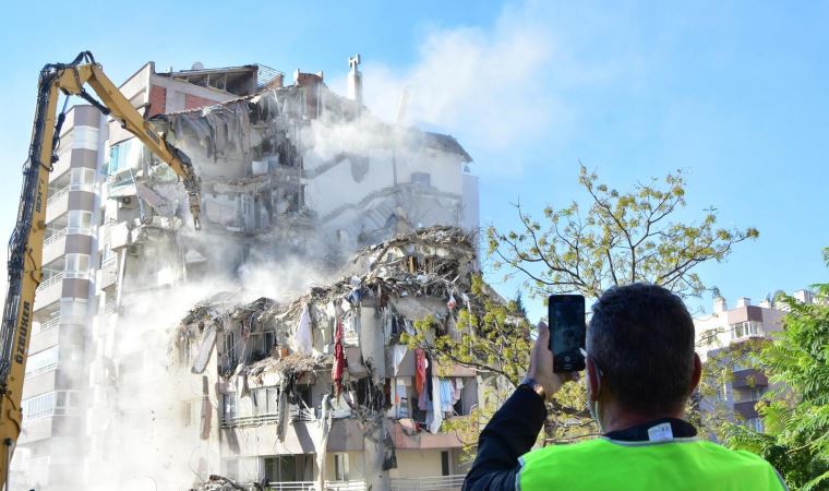 Depremde 11 kişinin öldüğü Yılmaz Erbek Apartmanı’nın mimarına tahliye