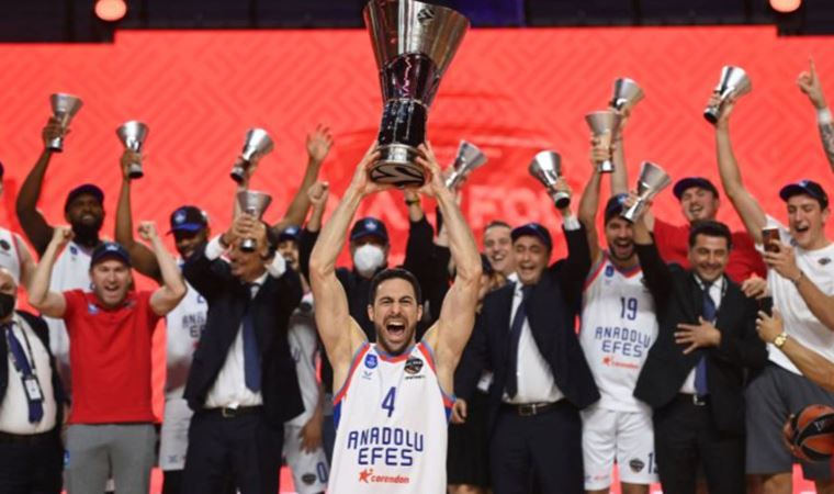 Geçtiğimiz sezonun şampiyonu Anadolu Efes, Real Madrid karşısında