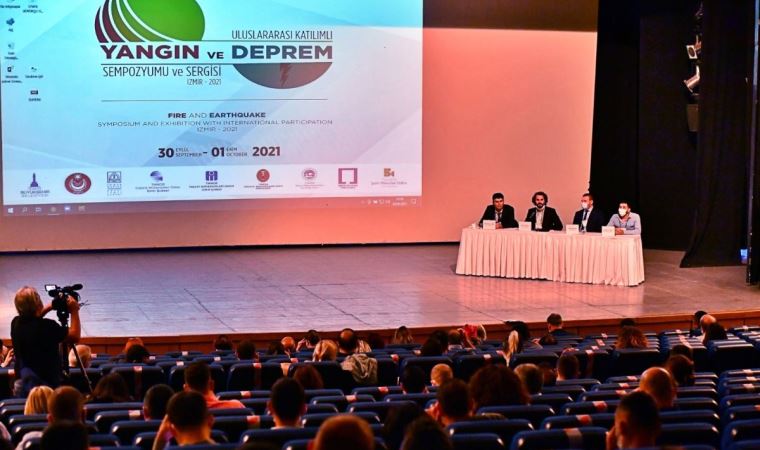 Deprem ve yangın uzmanları İzmir’de buluştu