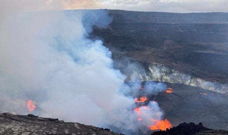 Hawaii’deki Kilauea Yanardağı’nda patlama