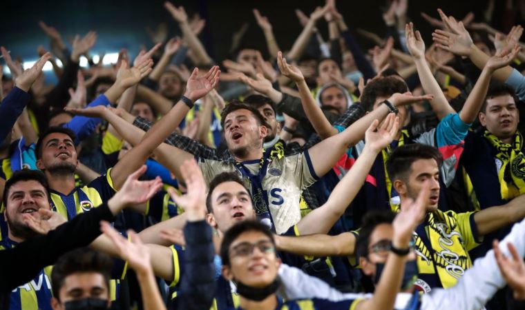 Fenerbahçe taraftarından SMA hastası Deniz bebeğe destek