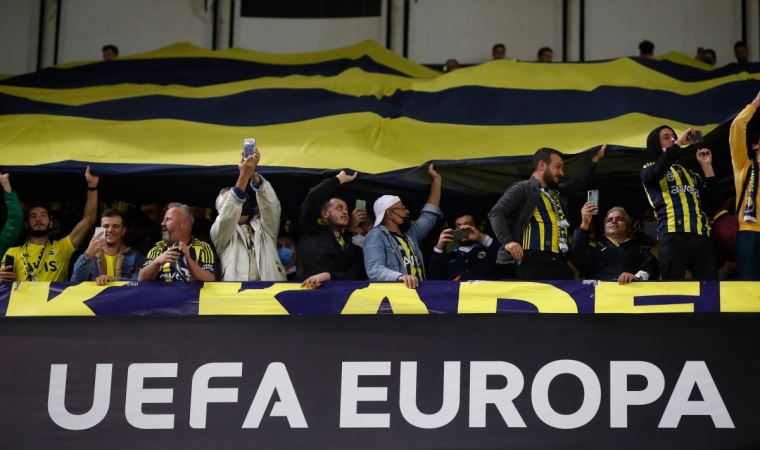 Fenerbahçe tribünlerinin ıslıkladığı isim!