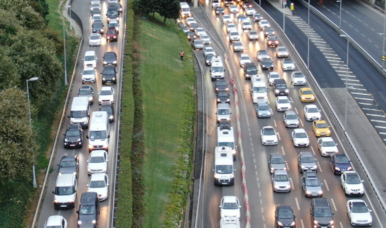 İstanbul trafiğinde son durum: Büyük yoğunluk!