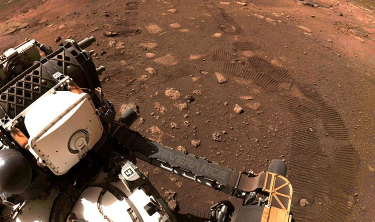 NASA açıkladı: Mars’tan ilk kaya örneğini aldı