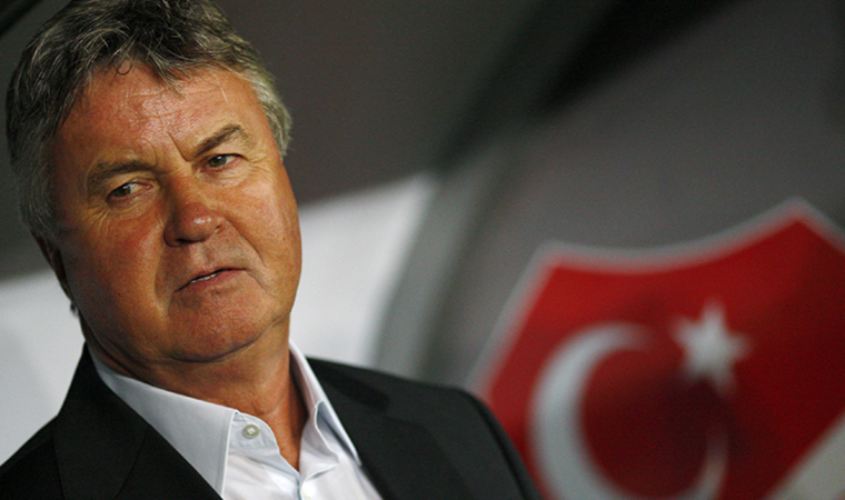 Eski Fenerbahçe ve Milli Takım antrenörü Guus Hiddink emekli oldu