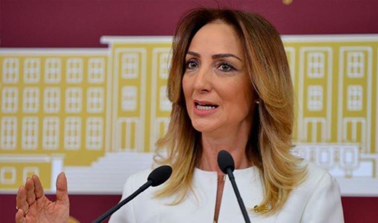 CHP'li Aylin Nazlıaka: Zübeyde Hanım'ın güçlü duruşu biz kadınların önünü aydınlatmaya devam ediyor