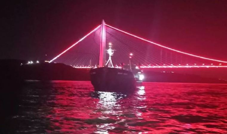 Ship traffic in the Bosphorus has been suspended in both directions thumbnail