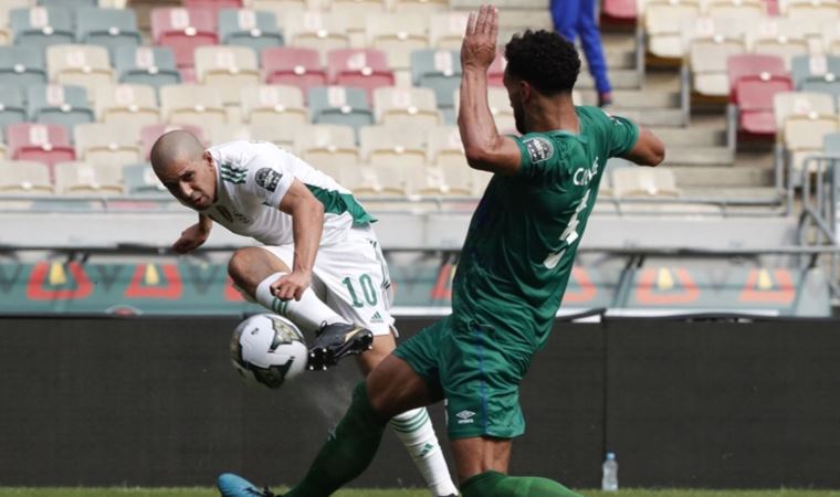 Galatasaraylı Sofiane Feghouli, Cezayir'e galibiyeti getiremedi