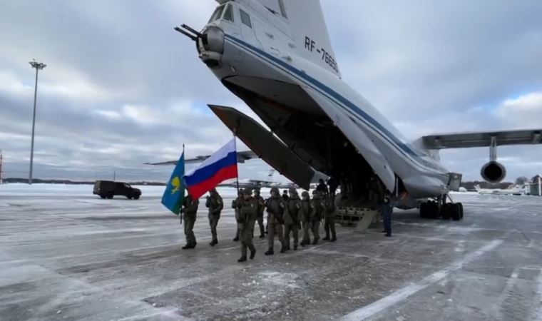 Rus barış güçlerinin tamamı Kazakistan’dan ayrıldı