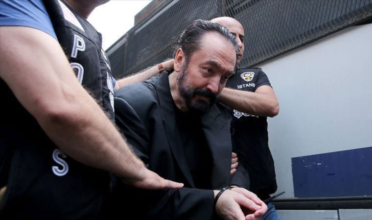 Çöken istinat duvarını Adnan Oktar operasyonuna bağlayan 2 kişi için istenen ceza belli oldu