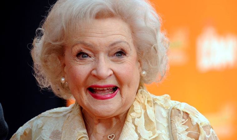 Altın Kızlar'ın yıldızı Betty White'ın ölmeden önceki son fotoğrafı paylaşıldı