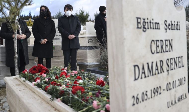 Öğrencisi tarafından öldürülen akademisyen Ceren Damar Şenel mezarı başında anıldı