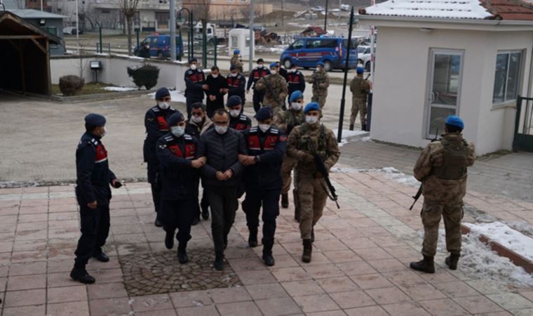 FETÖ'den gözaltına alınan DEVA Partisi İl Başkanı tutuklandı