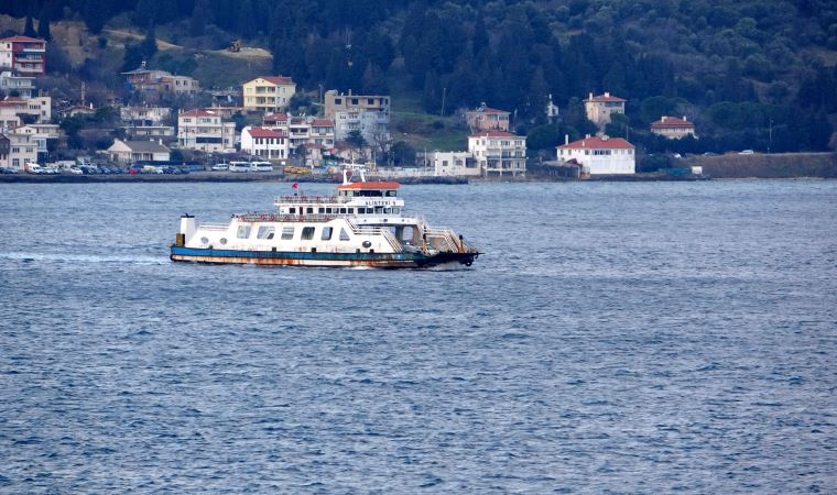 Bozcaada'ya tüm feribot seferleri iptal edildi