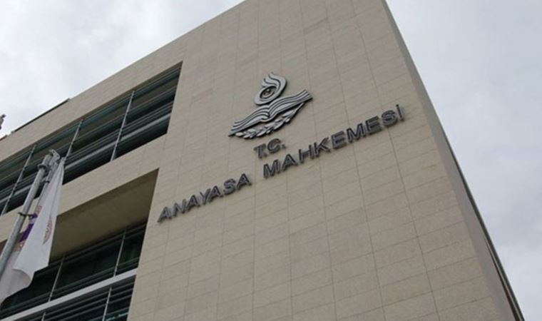 Anayasa Mahkemesi, hukuk davasının 9 yılı aşkın sürmesini 'hak ihlali' saydı