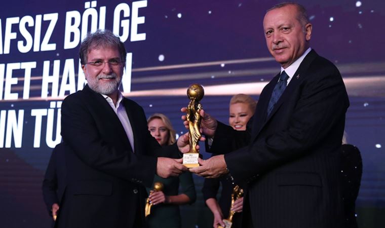 Ahmet Hakan, Erdoğan'ın 'Sezen Aksu' açıklamasını yazdı: 'Ne harika bir pişmanlıktır bu!'