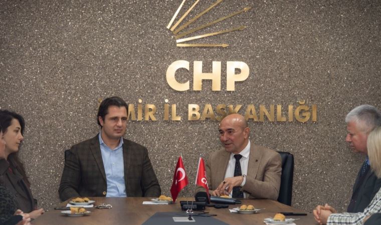 CHP İzmir'de 'yeni yıl' buluşması