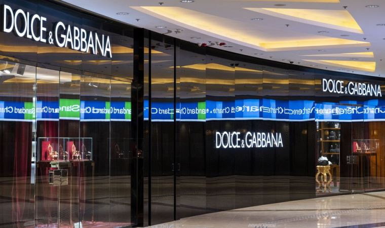 Dolce&Gabbana hayvan kürkü kullanmaya son veriyor