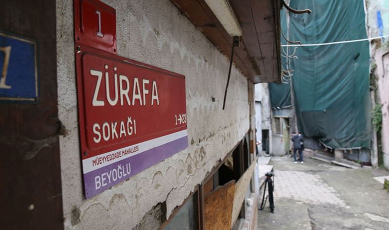 Beyoğlu Zürafa Sokak'ta yıkım çalışmalarına başlandı