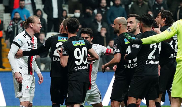 Beşiktaş - Altay maçına damga vuran pozisyon penaltı mıydı? Hakemler yorumladı