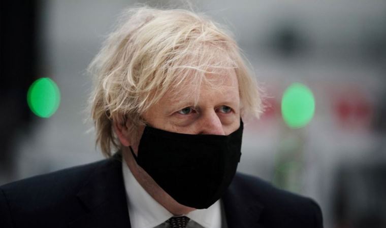 Boris Johnson scraps remaining COVID restrictions in England