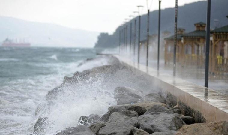 Marmara'nın batısı ile Kuzey Ege'de sağanak ve fırtına uyarısı