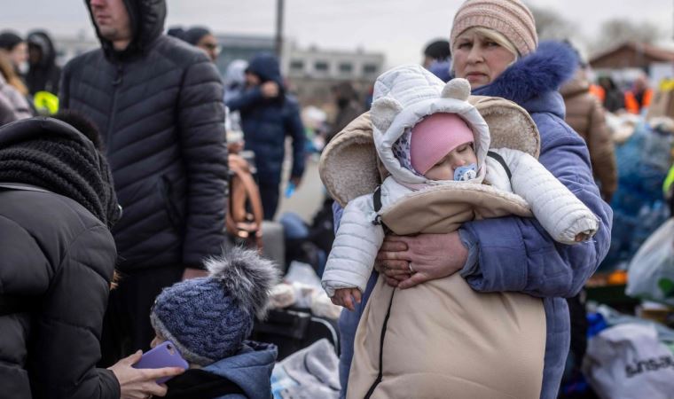 EU to issue 3-year residence permit for Ukrainian refugees